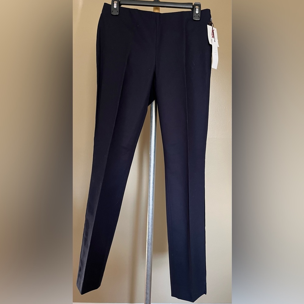 Crosby Women's Size 6 Pull-up Navy Blue Pants. Flat Front. NEW